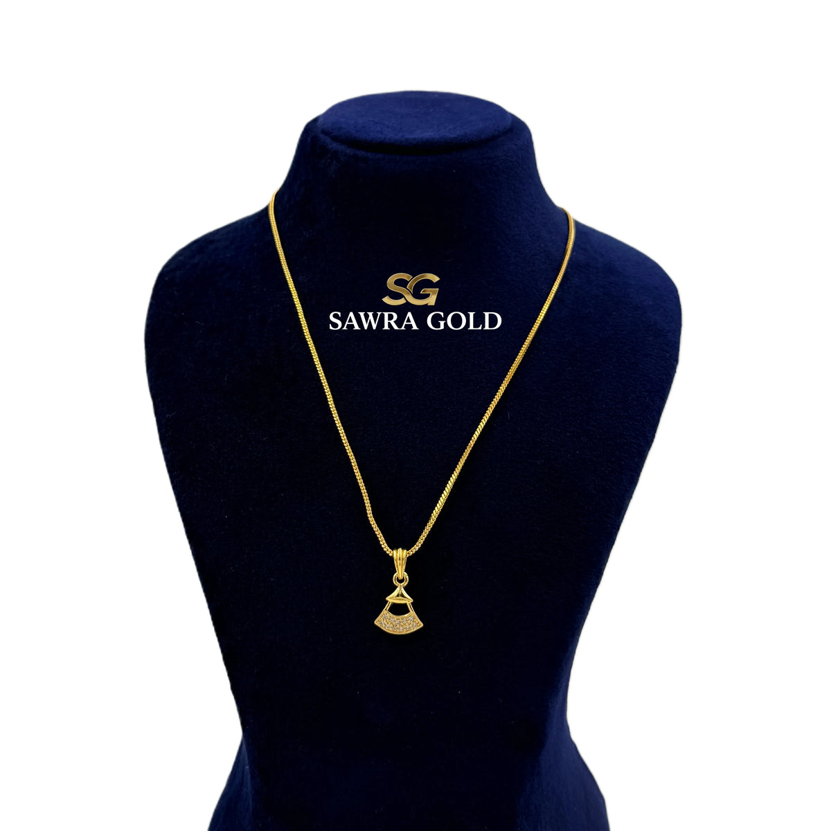 Sawra Gold Locket Chain 1940