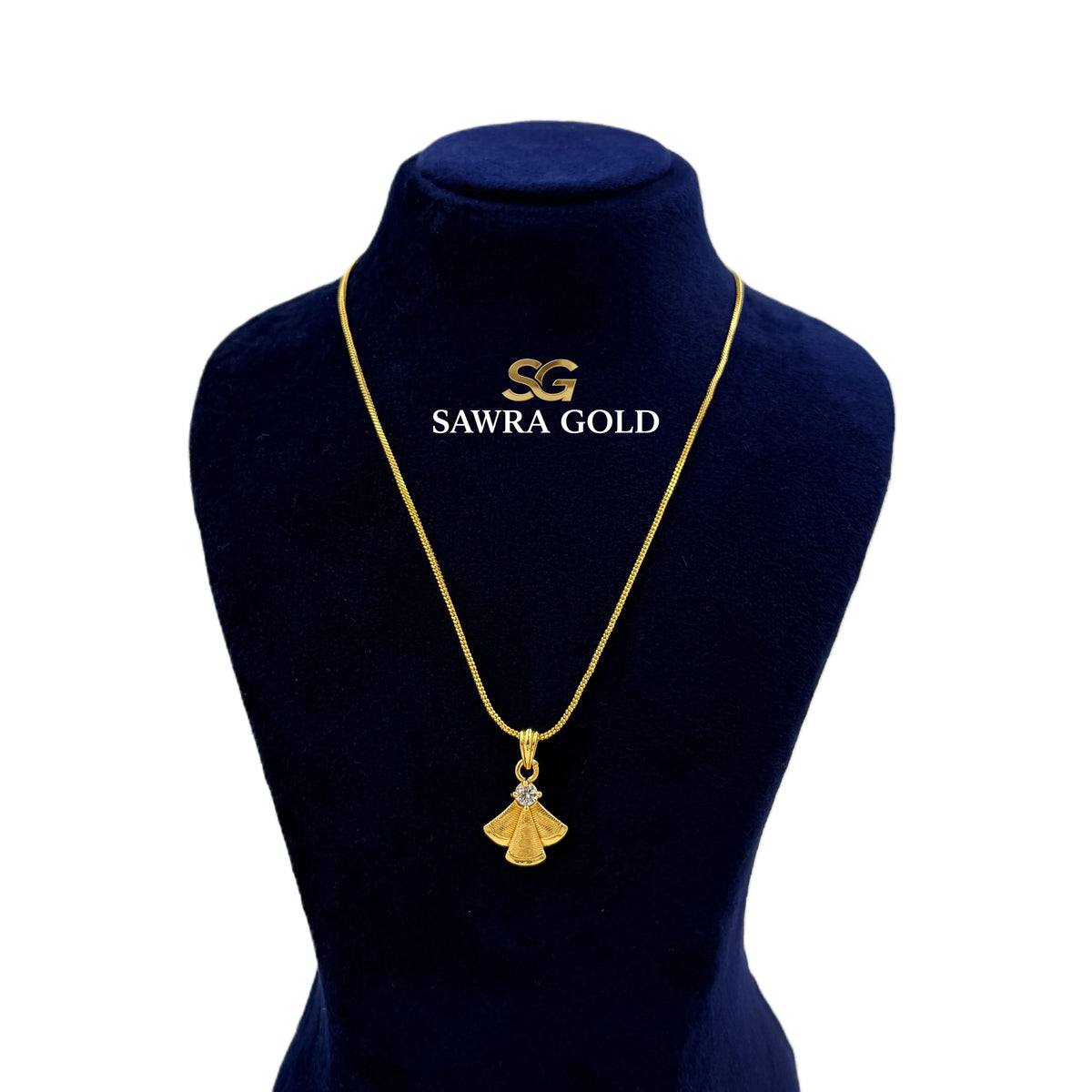 Sawra Gold Locket Chain 2641